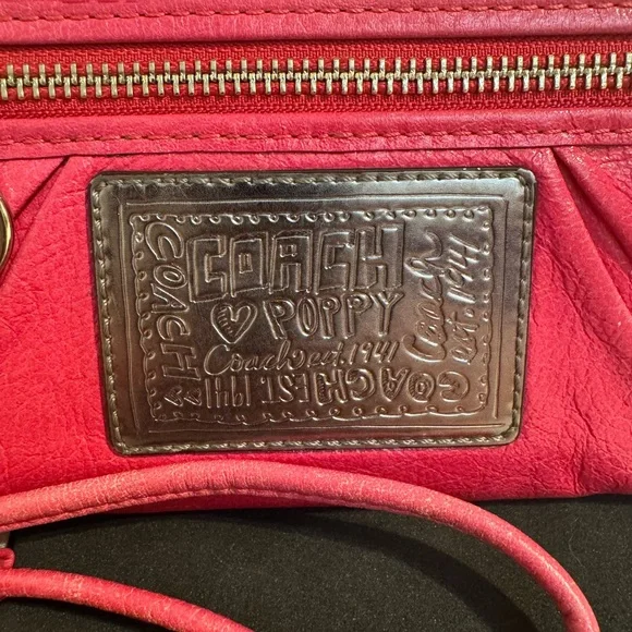 Coach Poppy Fuchsia Hot Pink Leather Wristlet Wallet with Silver Accents - Picture 2 of 8